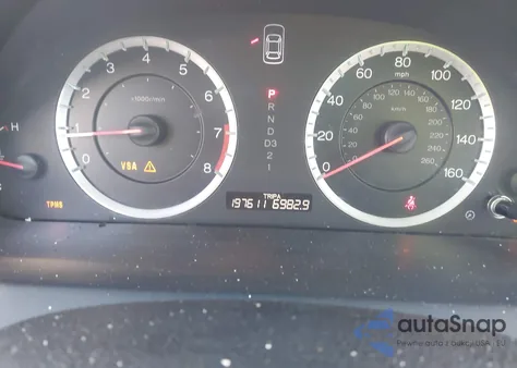 2010 Honda Accord 2.4 Lx-P from USA, damaged, VIN 1HGCP2F4XAA129665